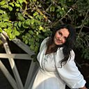 София, 32 года