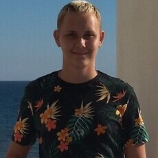 Фотография мужчины Никитин Матвей, 18 лет из г. Волжский