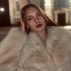 Фотография девушки Алина, 19 лет из г. Барнаул