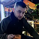 Виктор, 33 года