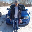 Владимирович, 52 года