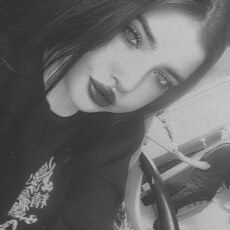 Фотография девушки Полина, 24 года из г. Южно-Сахалинск