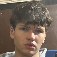 Фотография мужчины Артем, 20 лет из г. Брянск