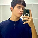 Аброрбек, 21 год