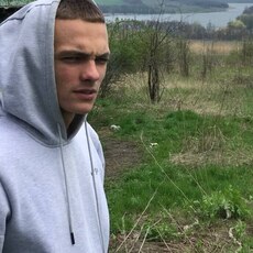 Фотография мужчины Рома, 21 год из г. Макеевка