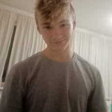 Фотография мужчины Евгений, 19 лет из г. Бахчисарай