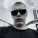 Роман, 25 лет