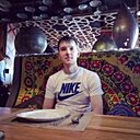 Максим, 32 года