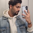 Aaditya, 24 года