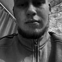 Денис, 22 года