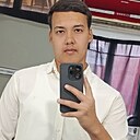 Азизбек, 21 год