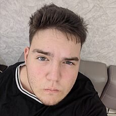 Фотография мужчины Илья, 20 лет из г. Мариуполь