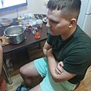 Денис, 24 года