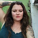 Микаэла, 33 года