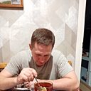 Максим, 33 года