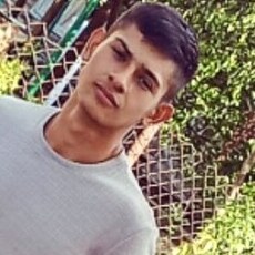 Фотография мужчины Макс, 20 лет из г. Донецк (Ростовская Обл.)