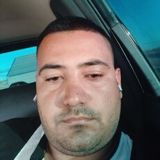 Фотография мужчины Шахзодбек, 25 лет из г. Омск
