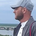 Низами, 42 года