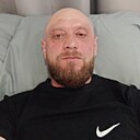 Низами, 42 года