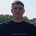 Максим, 21 год