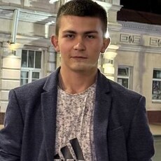 Фотография мужчины Данил, 19 лет из г. Каменск-Шахтинский