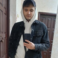 Фотография мужчины Валера, 21 год из г. Новочебоксарск