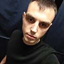 Максим, 24 года