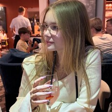 Фотография девушки Лиза, 18 лет из г. Екатеринбург