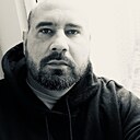 Роман, 33 года