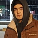 Назарбек, 20 лет