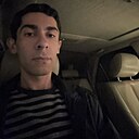 Макс, 33 года