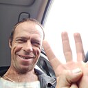 Виктор, 44 года