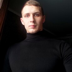 Фотография мужчины Рома, 28 лет из г. Саратов