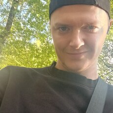 Фотография мужчины Влад, 27 лет из г. Среднеуральск