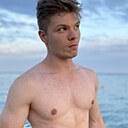 Виктор, 21 год