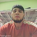Умиджон, 23 года