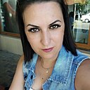 Королева, 42 года