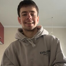 Фотография мужчины Арсений, 20 лет из г. Минск