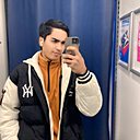 Акбар, 20 лет