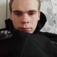 Фотография мужчины Владик, 19 лет из г. Сыктывкар