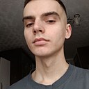 Максим, 23 года