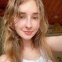 Вика, 23 года