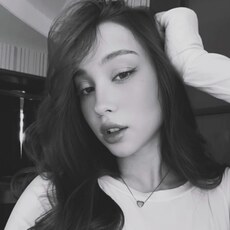 Фотография девушки София, 19 лет из г. Хабаровск