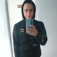 Фотография мужчины Артём, 20 лет из г. Черниговка