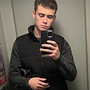 Роман, 25 лет