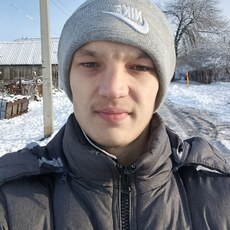 Фотография мужчины Илья, 21 год из г. Юрьевец