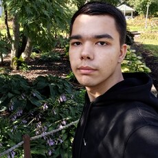 Фотография мужчины Кирилл, 19 лет из г. Томск