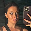 Настя, 27 лет