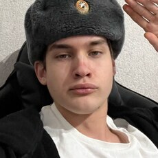 Фотография мужчины Саша, 19 лет из г. Ростов-на-Дону