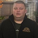 Макс, 33 года